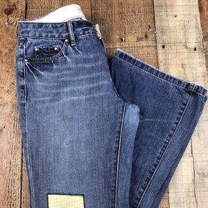 Tommy Hilfiger Flare Distressed Jeans BN07